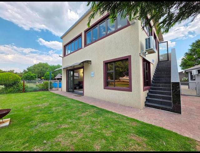 3 BEDROOM HOUSE FOR SALE IN MISTY BAY